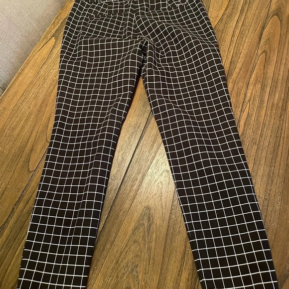 Michael Kors Miranda Trail Windowpane Print Black White Ankle Pant Women Size 8 - Picture 7 of 9